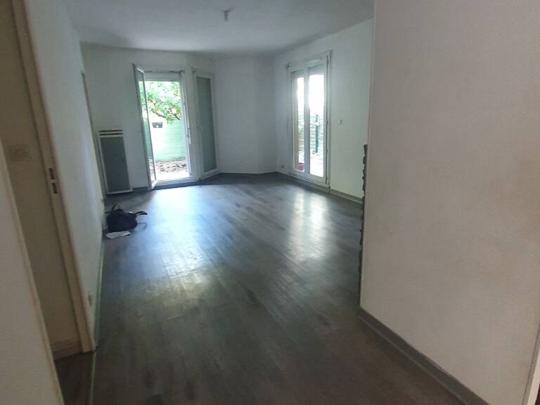 Rare à la vente T5 spacieux en duplex de 101m² et son jardin de 80m² dans environnement verdoyant — photo 1