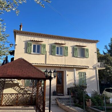 Appartement 2 pièces 1040 €