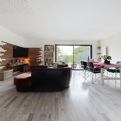 Maison 6 pièces 395500 €