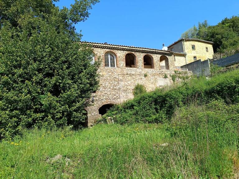 Mas ancien à vendre de deux logements plus dépendances sur 1125m² de terrain ouvert — photo 1