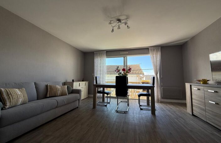 Appartement  Bon état - Vendu Meublé - Centre ville — photo 2