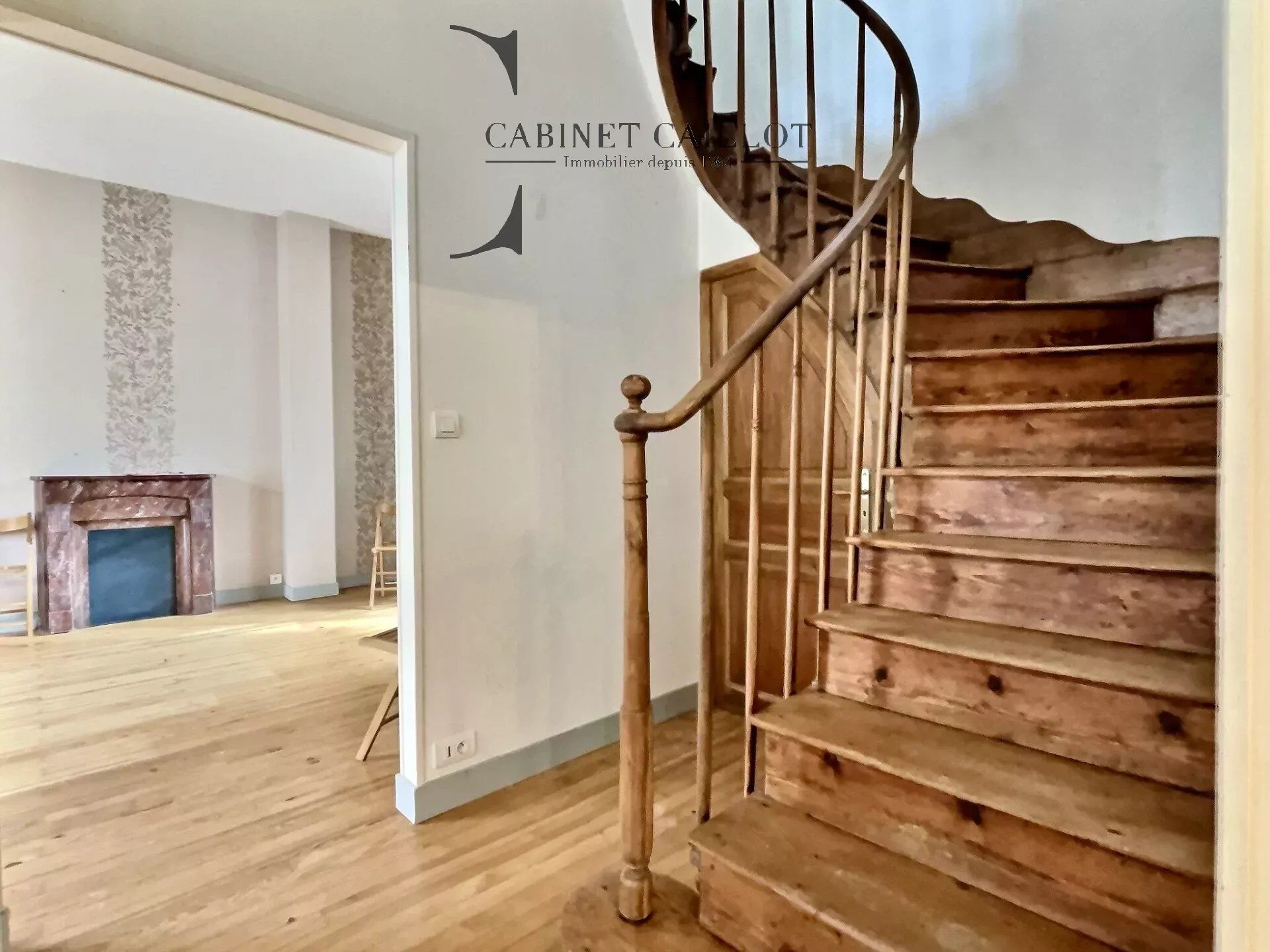 Villa / Maison  T6 à vendre Saintes 17100