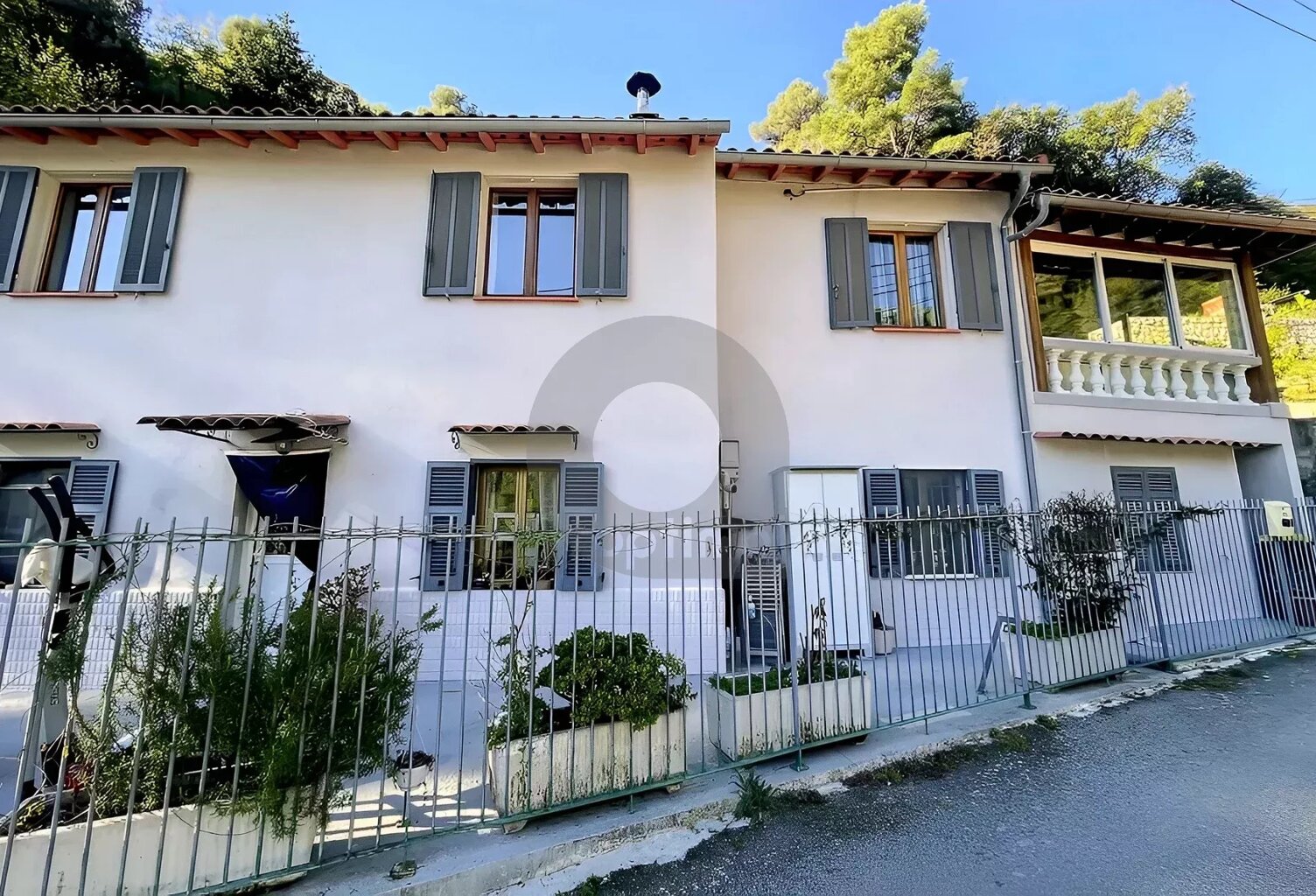 Exclusivité Maison Menton  Monti. — photo 1