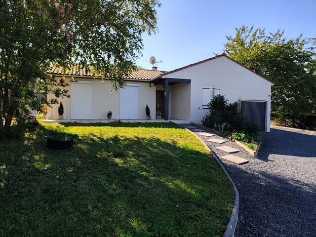 Maison à vendre 5 pièces RUELLE SUR TOUVRE (16) — photo du bien