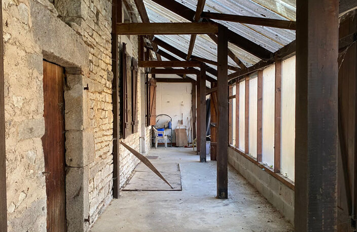 à Vendre Petite maison de campagne avec Grange et Jardin clos SARRY (89) - Plain-pied — photo 4