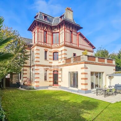 Maison 10 pièces 479000 €