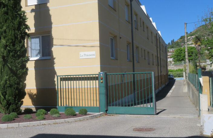 Dpt Alpes de Haute Provence (04), à vendre DIGNE LES BAINS, APPARTEMENT 68 M2 dans RESIDENCE DE LUXE — photo 4