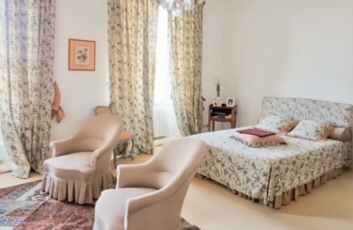 Dpt Vienne (86), à vendre CHATELLERAULT appartement bourgeois T6 de 161,64 m² — photo 4