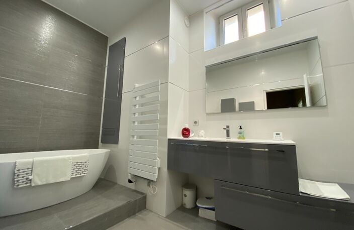 Dpt Vienne (86), à vendre CHATELLERAULT appartement bourgeois T6 de 161,64 m² — photo 5