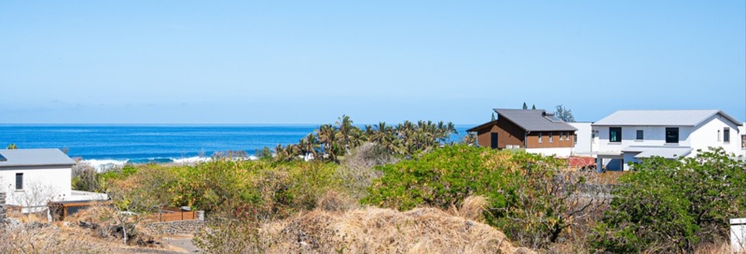 Terrain  3083 m² à vendre à Les Trois-Bassins (97426)