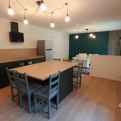 Appartement 4 pièces 998 €