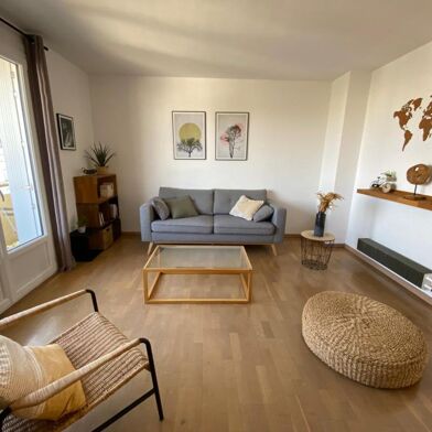 Appartement 4 pièces 1040 €