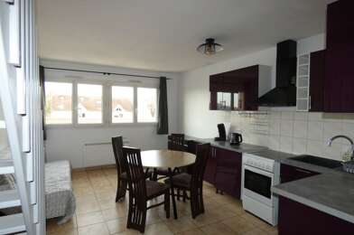 Appartement 3 pièces 910 €