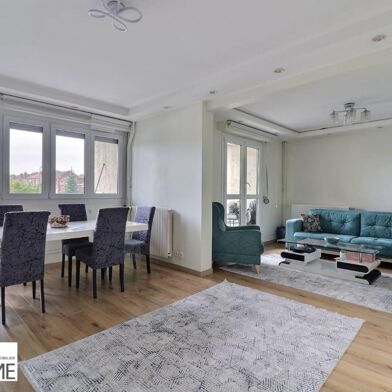 Appartement 5 pièces 222600 €