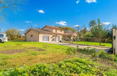 Maison familiale spacieuse et lumineuse de 210 m² sur terrain arboré et plat — photo du bien