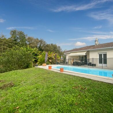 Maison 4 pièces 299900 €