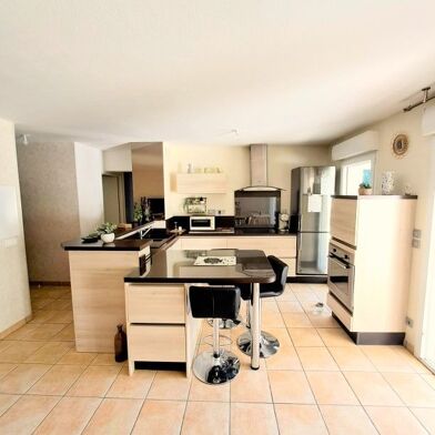 Appartement 3 pièces 255000 €