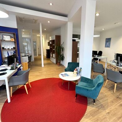 Commerce  766500 €