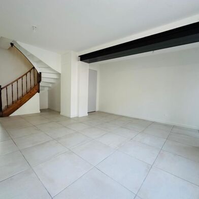 Maison 3 pièces 990 €