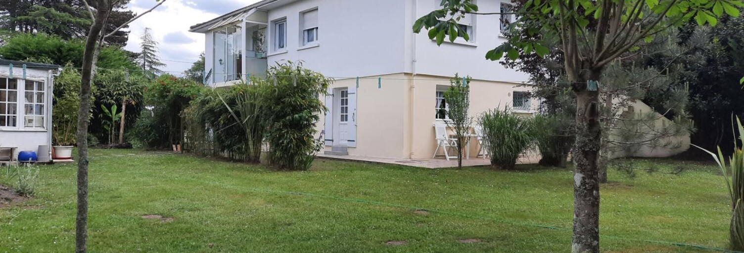 Maison 10 Pièces 254 m² à vendre à Montendre (17130)