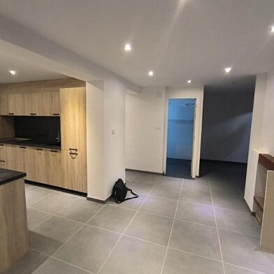 Appartement 7 pièces 185500 €