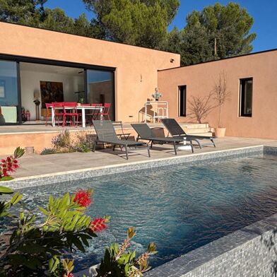 Maison 5 pièces 738000 €