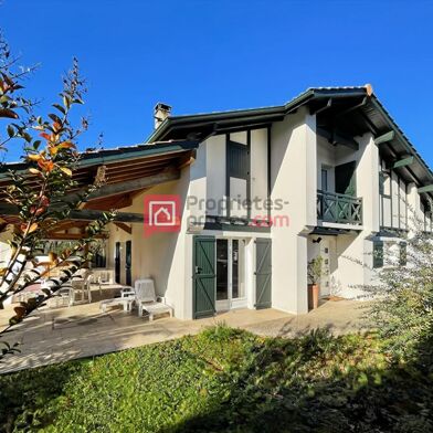 Maison 6 pièces 653000 €