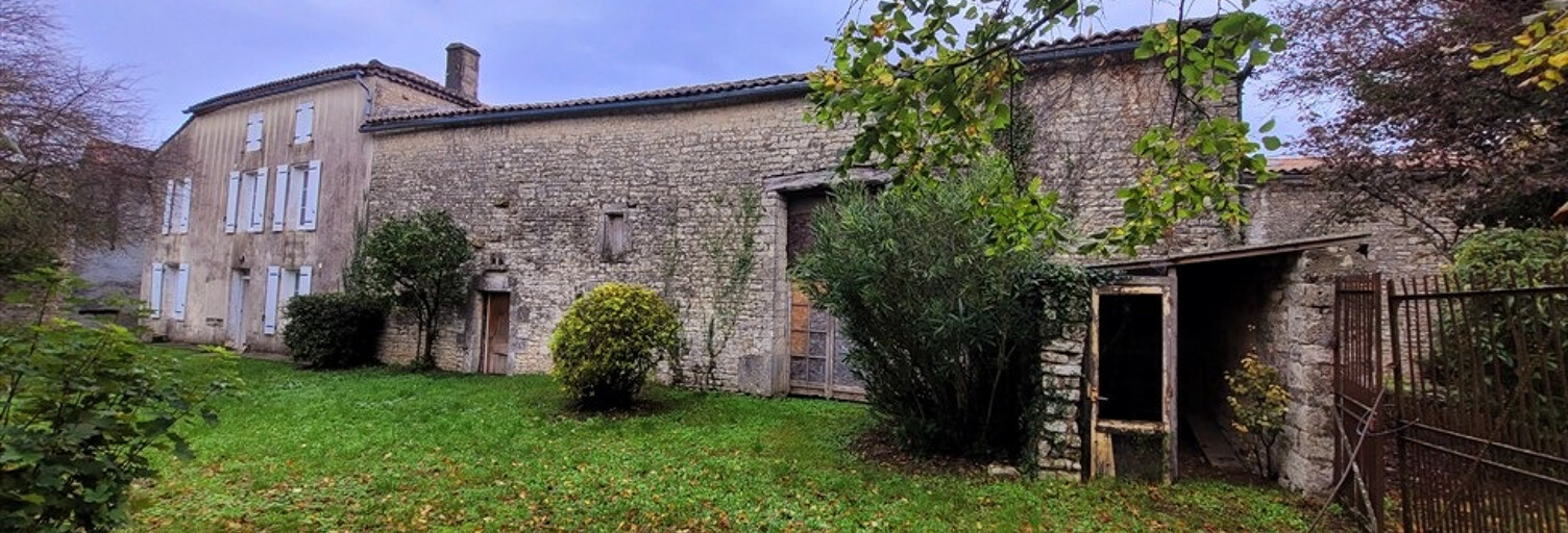 Maison 4 Pièces 100 m² à vendre à Tourriers (16560)