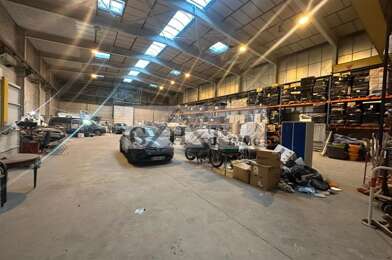 Local industriel  5900000 €