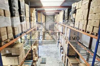 Local industriel  8996 €