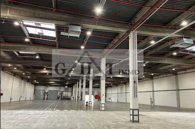 Local industriel  107569 €