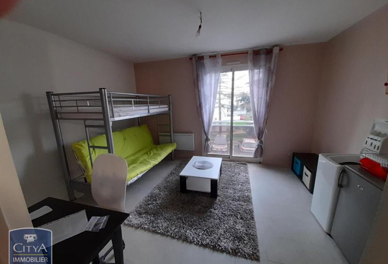 Location appartement 1 pièce 22 m² à Cholet (49300) — photo 1