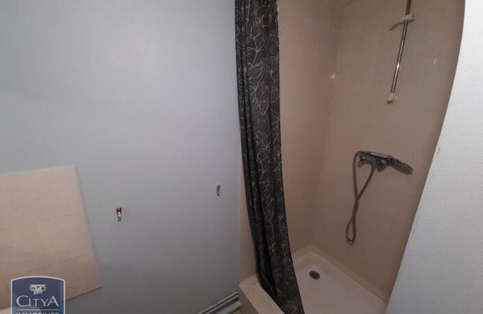 Location appartement 1 pièce 22 m² à Cholet (49300) — photo 3