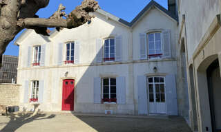 Maison 8 Pièces 210 m² à vendre à Saint-Jean-d'Angély (17400)