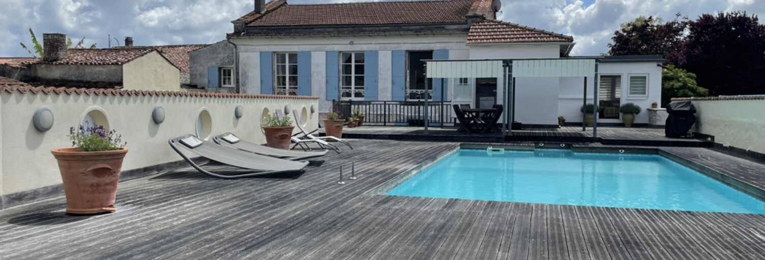 Maison 8 Pièces 135 m² à vendre à Muron (17430)