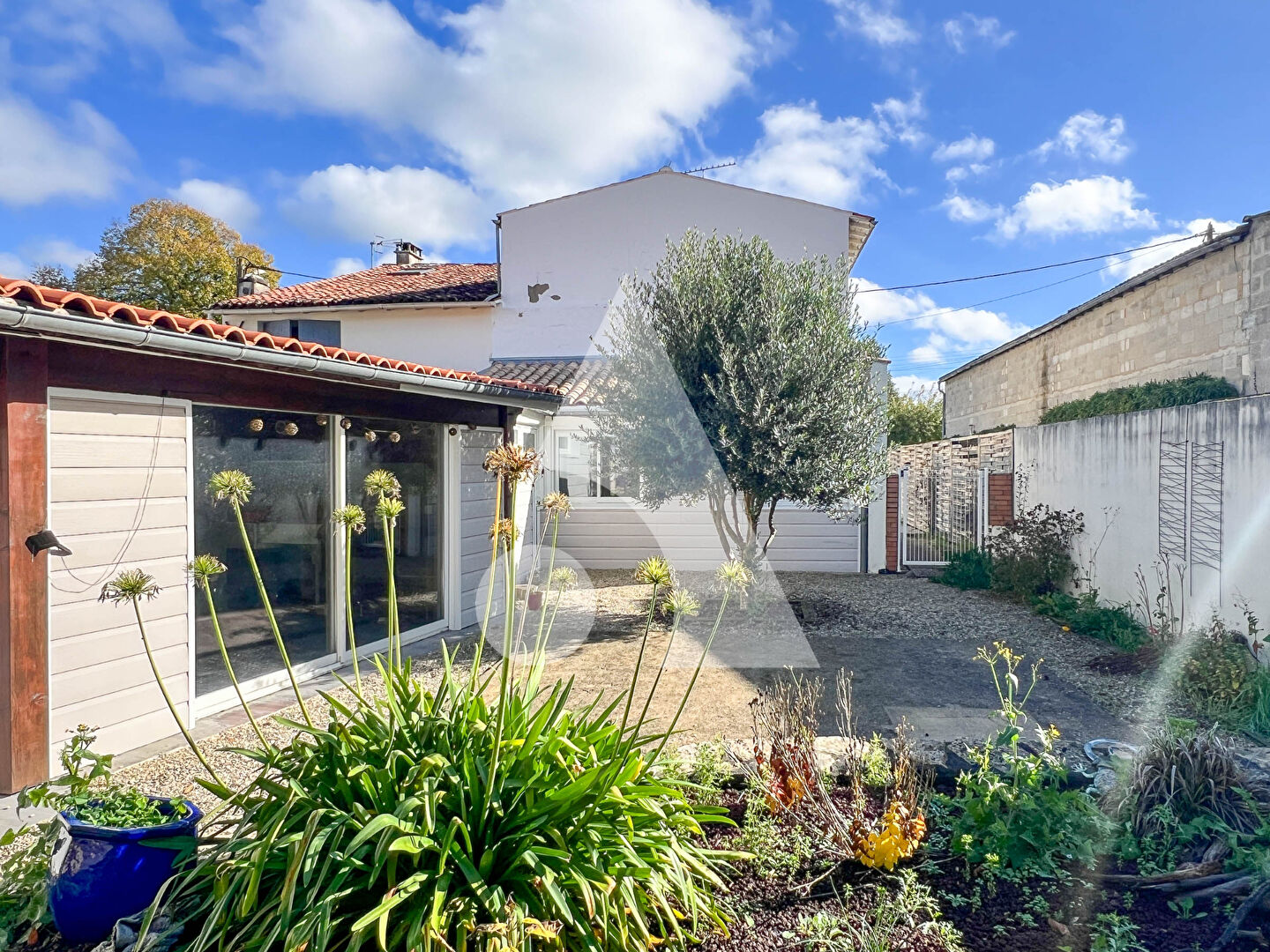 Villa / Maison  T5 à vendre Saintes 17100