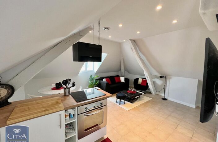 Location appartement 4 pièces 42 m² à Saint-Cyr-sur-Loire (37540) — photo 2