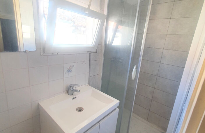 À VENDRE MONTPELLIER APPARTEMENT F2 DE 34M2 - — photo 4