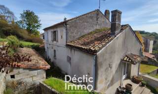 Maison 8 Pièces 145 m² à vendre à Vœuil-et-Giget (16400)