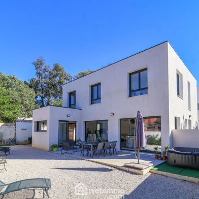 Maison 5 pièces 869000 €