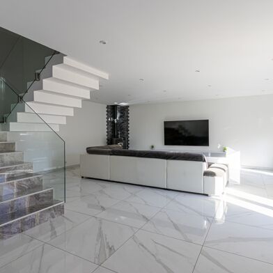 Maison 5 pièces 339000 €