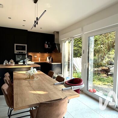 Maison 5 pièces 385000 €