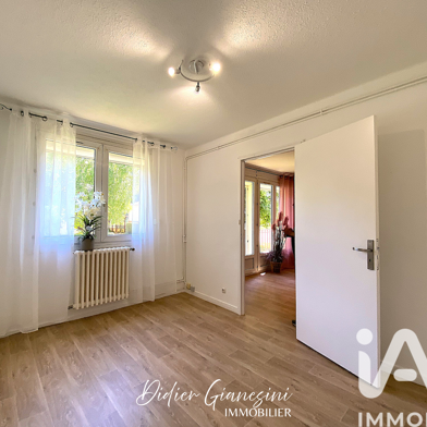 Appartement 4 pièces 110000 €