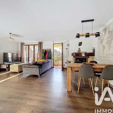 Appartement 3 pièces 240000 €