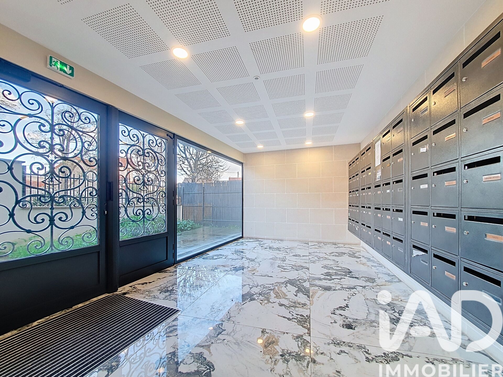 Vente Appartement 2 pièces - Photo 2