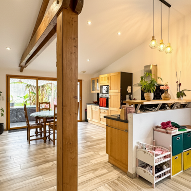 Maison 6 pièces 330000 €