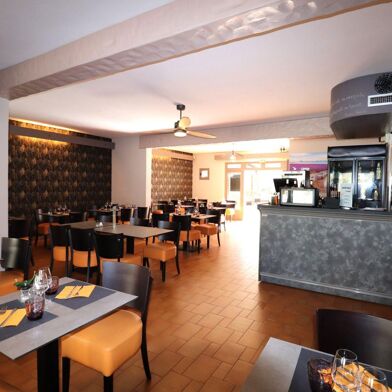 Commerce  252000 €