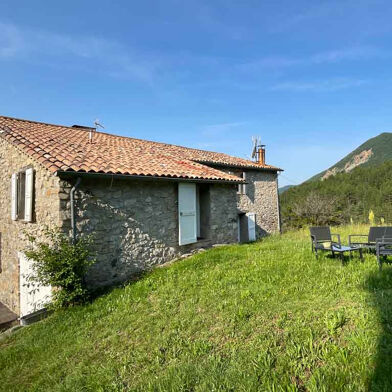 Maison 25 pièces 1620000 €