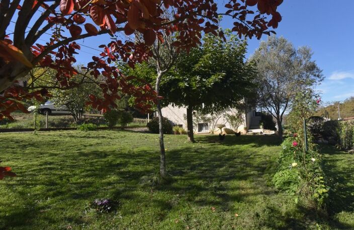 BELLE MAISON RENOVEE DANS UN SUPERBE CADRE — photo 2