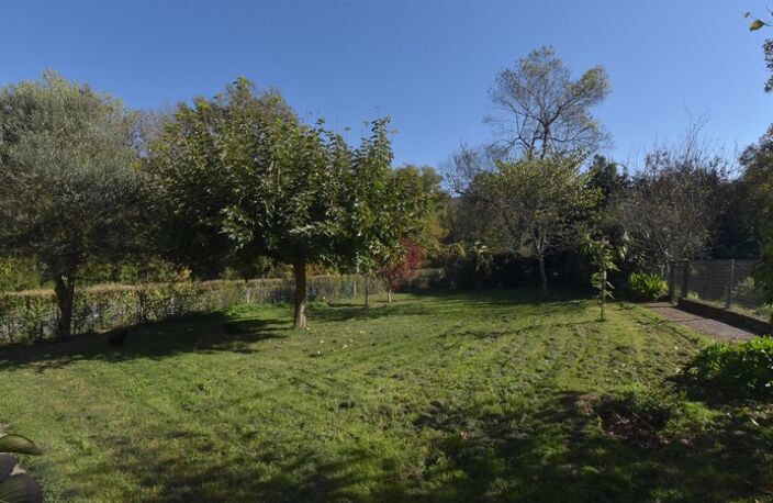 BELLE MAISON RENOVEE DANS UN SUPERBE CADRE — photo 3